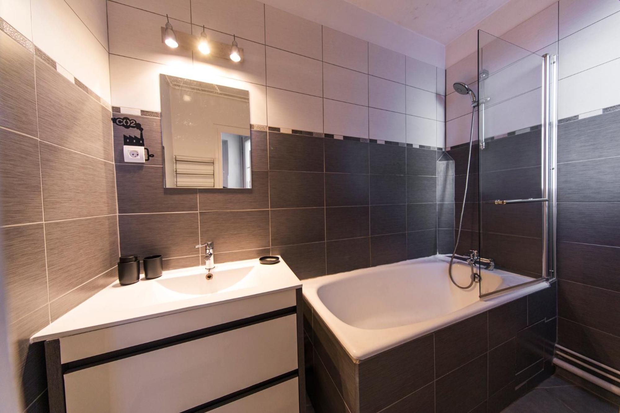 Appartement Avec Balcon A 250 M De La Gare, Hyper Centre Tours Dış mekan fotoğraf
